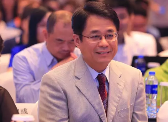 厦门眼科中心第七次举办海峡眼科论坛·2019白内障及角膜病高峰论坛 首页 - 澳门(金沙)官网网站首页与海峡两岸眼科“大咖”厦门“论剑”7.png